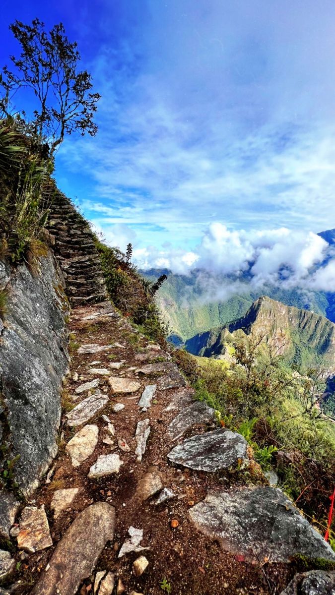 Wanderung zum Berg Montaña Machu Picchu