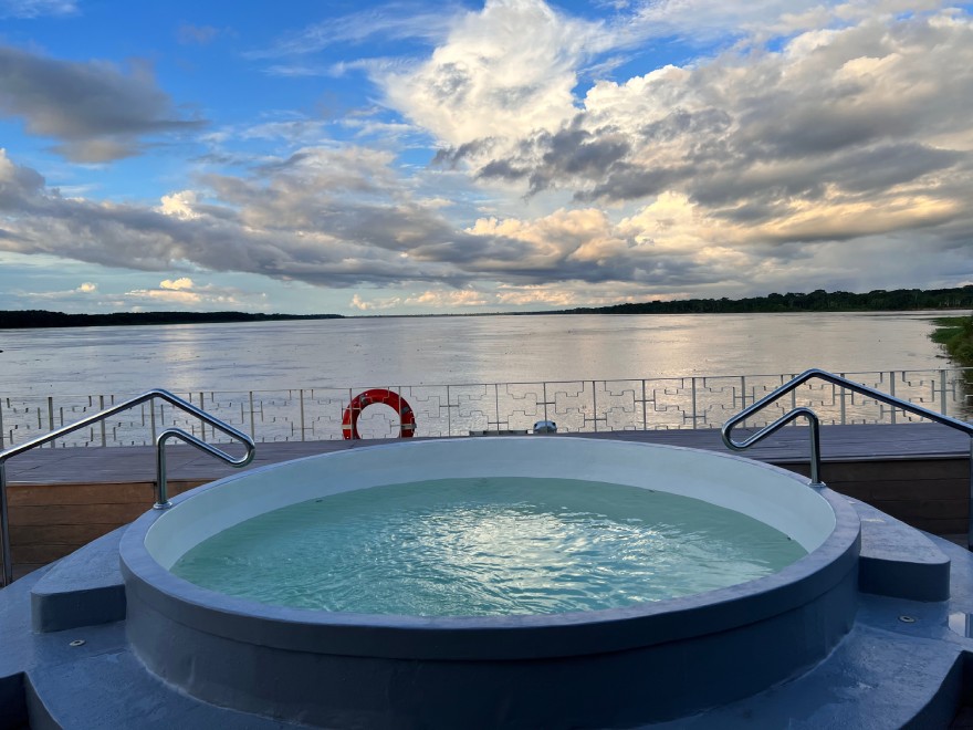 Amazonas Flussfahrt auf dem Schiff Delfin III