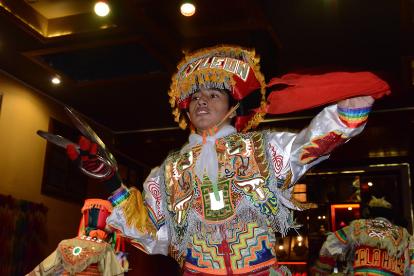 Folklore auf der Perureise in Lima